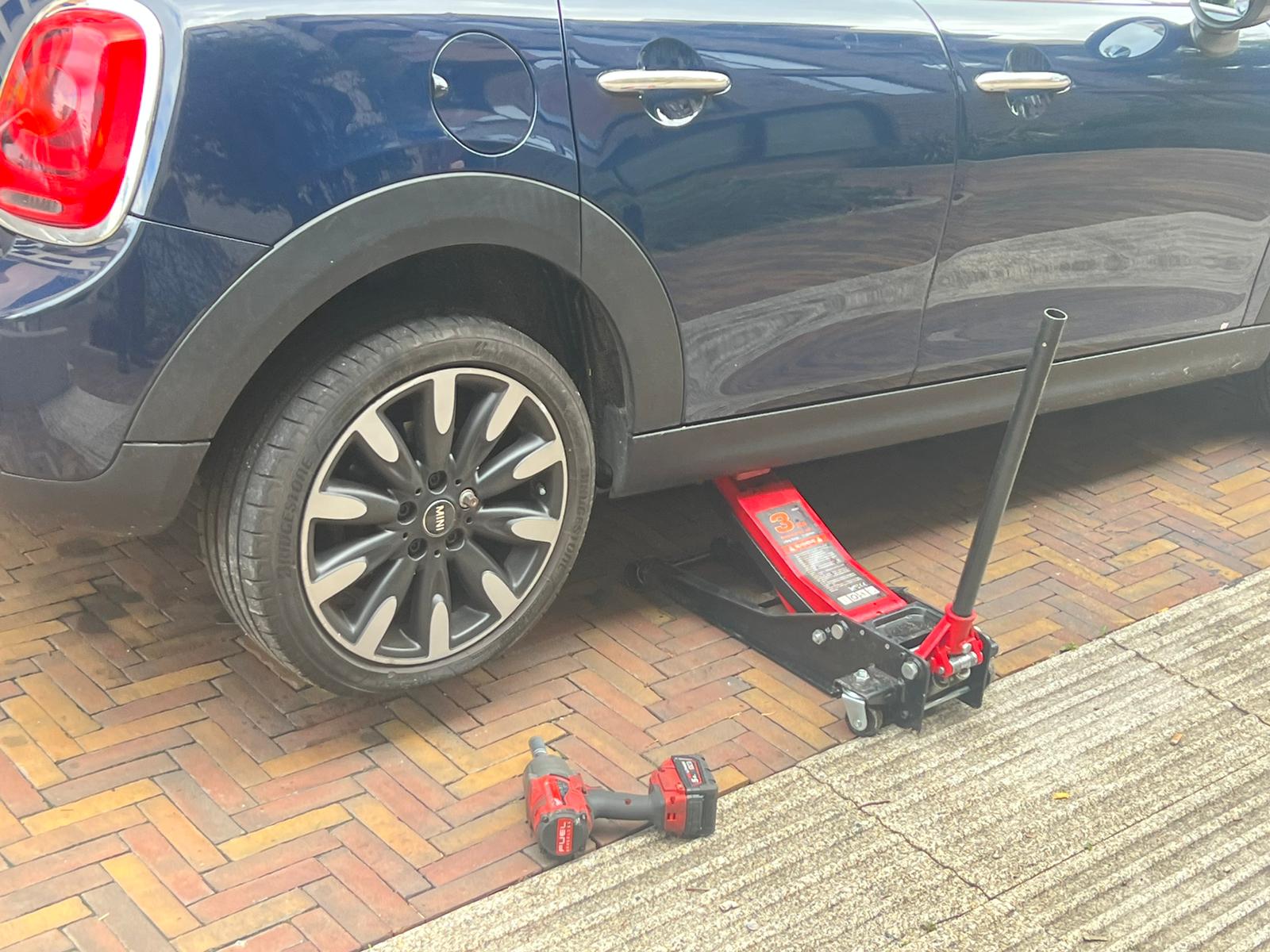 mobile tyre fitter near you